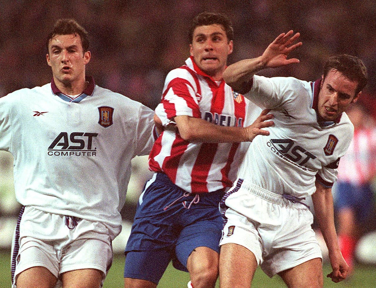 8. Christian Vieri (Italia) - 28.5 millones de euros a la Lazio.