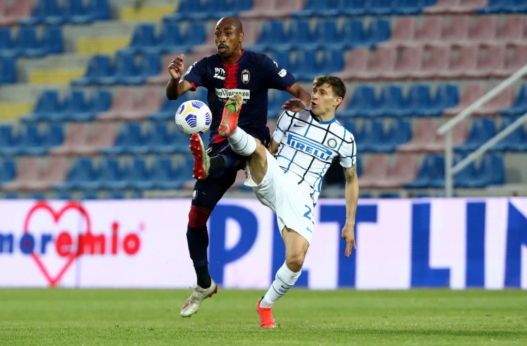 Los goles de Christian Eriksen y Achraf Hakimi son los encargados de anotar en la victroia 0-2 sobre el Crotone.