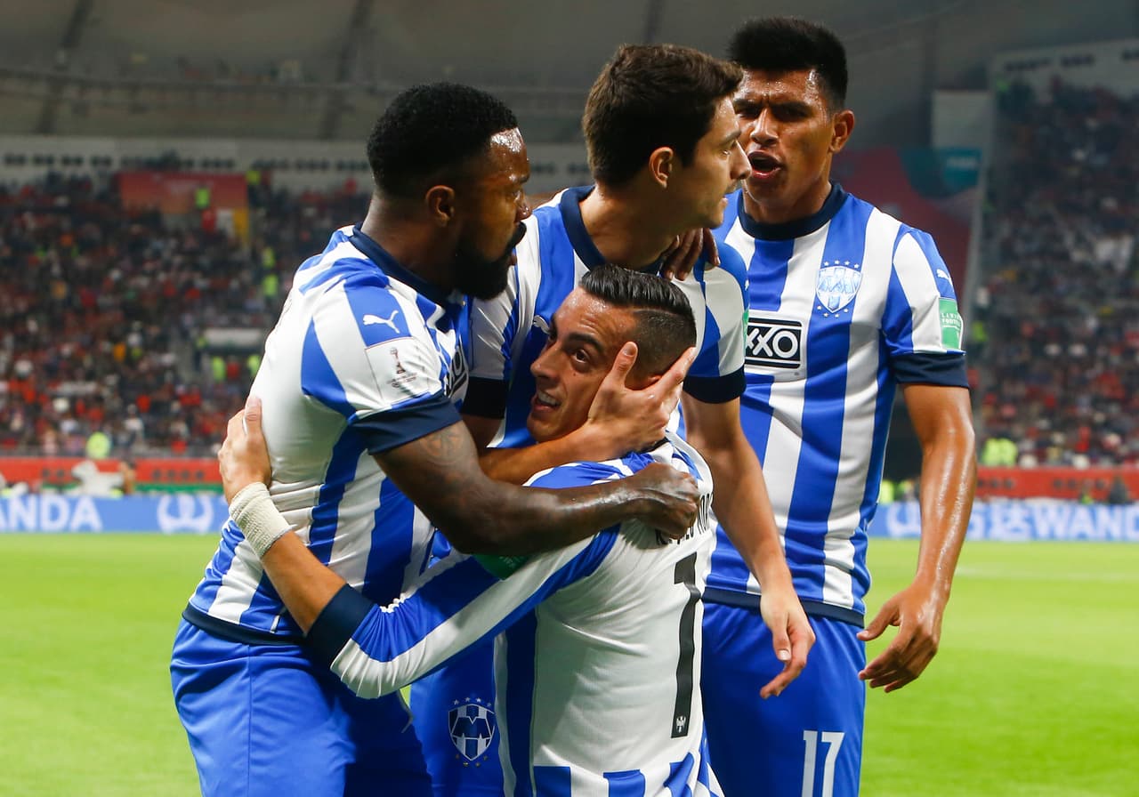 Los jugadores de Rayados festejan el tanto del empate conseguido por el 'Melli' Funes Mori.