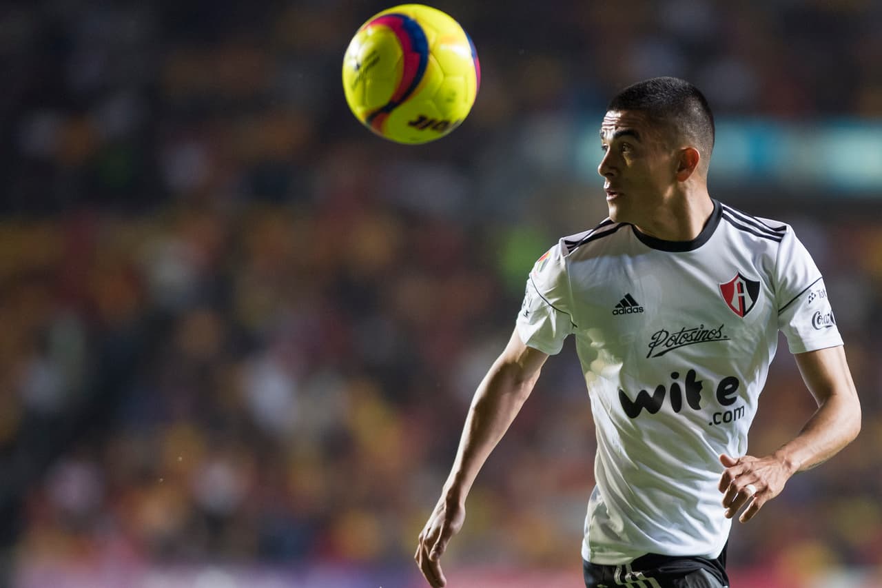 <b>5.- Lo primero que piensa con la palabra... Atlas</b>
<br>"Mi primer amor", reveló. El jugador de 29 años sabe lo que representa la institución rojinegra para él y lo reconoce.