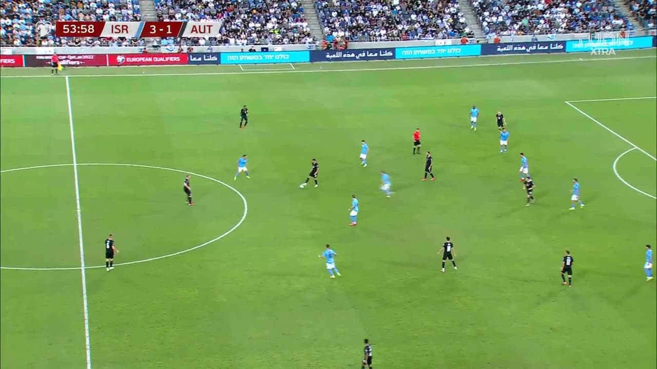 ¡GOL!  anota para Austria. Marko Arnautovic