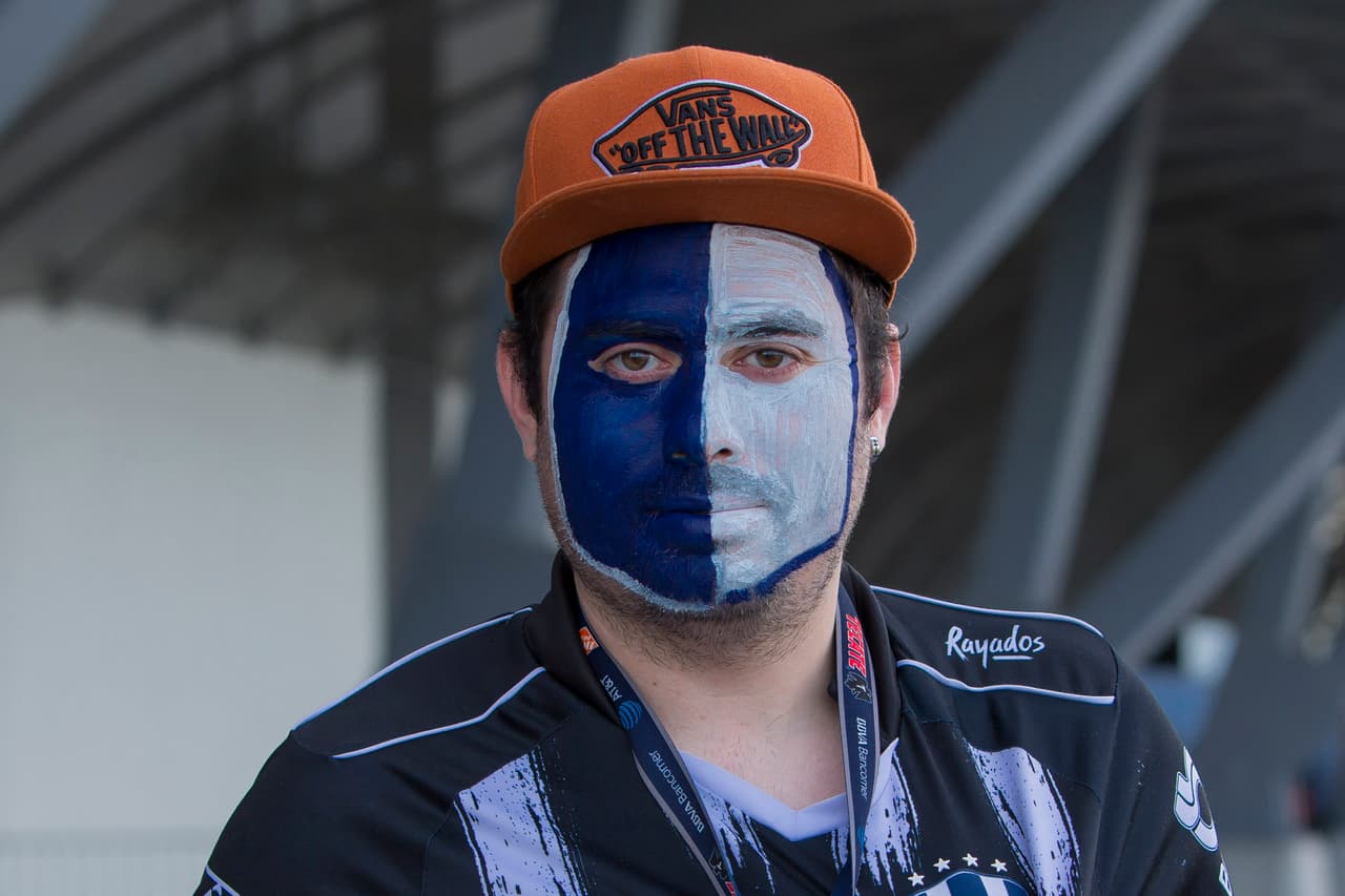 Todo listo para la Gran Final del fútbol mexicano y la afición llegó desde temprano para apoyar a su equipo con sombreros, maquillaje, banderas y mucha pasión.