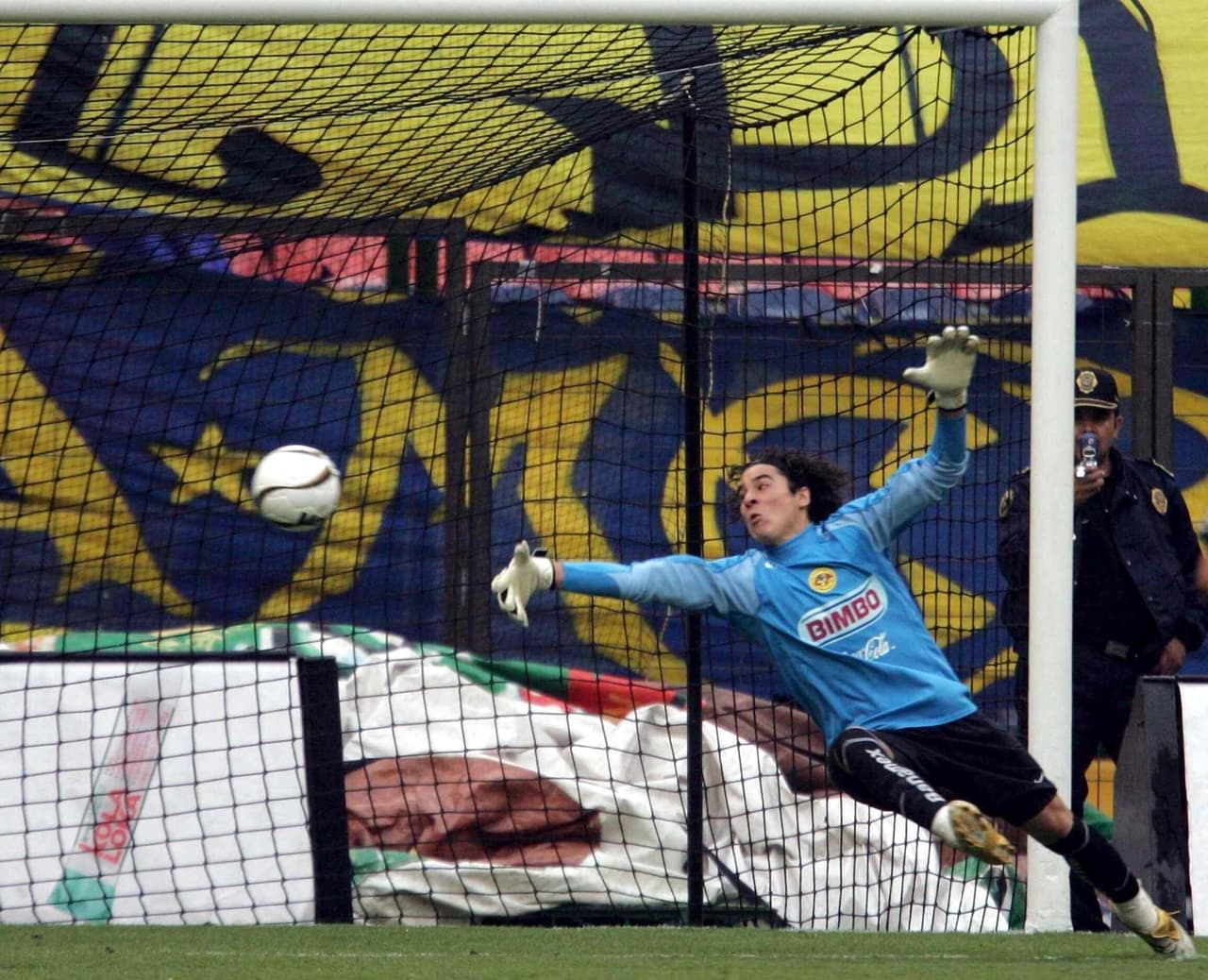 Contra Tigres cosechó marca de 3 victorias, 6 empates y 4 derrotas en su primera etapa como jugador del América.