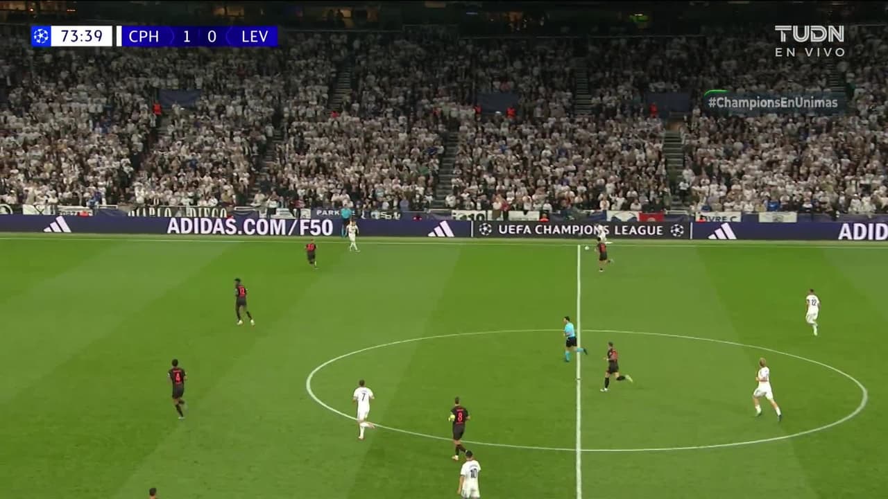 ¡TIRO ATAJADO! disparo por Rodrigo Huescas.