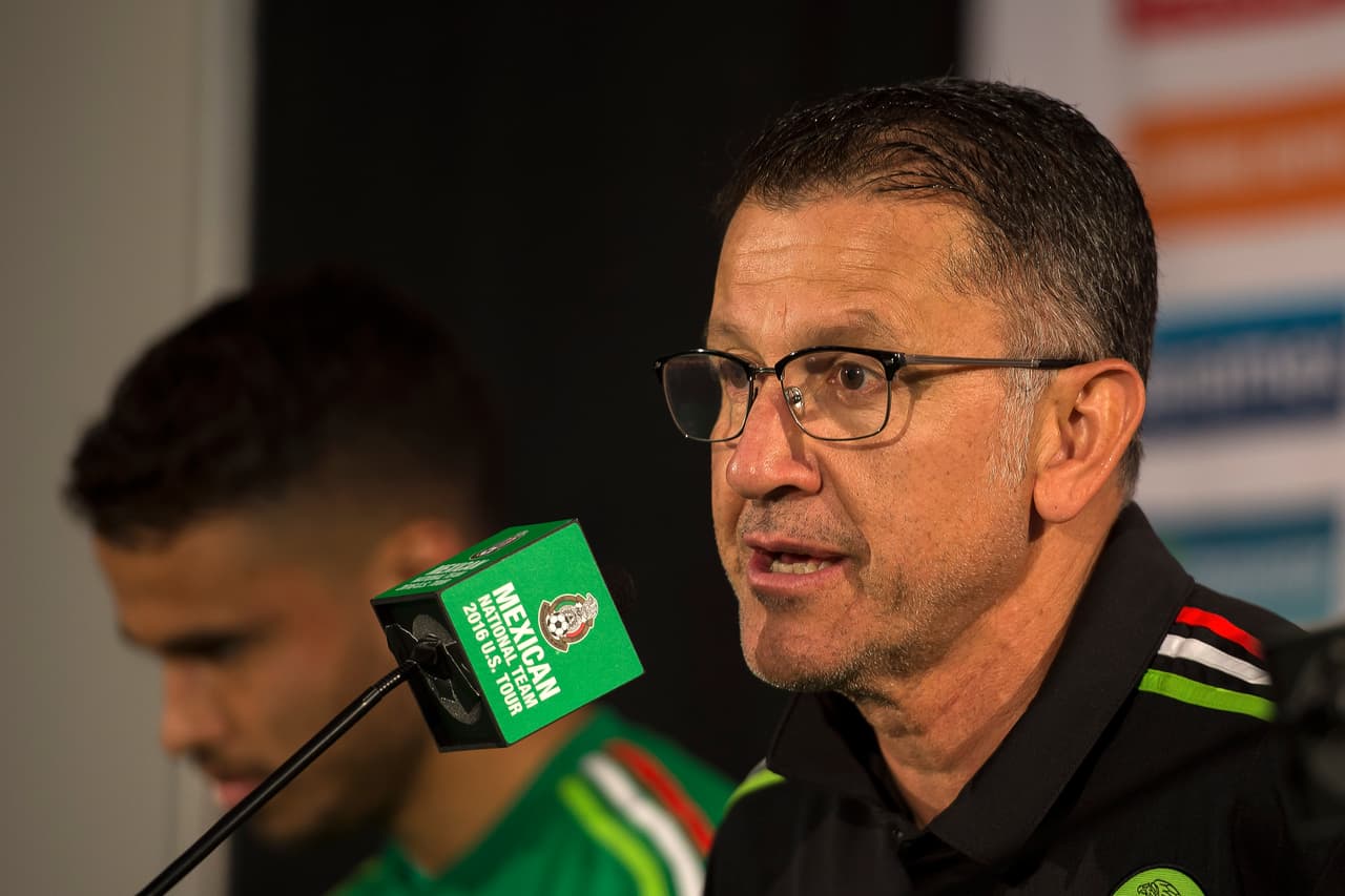 Los resultados de nuevo sostuvieron a Osorio en el comienzo del hexagonal, pero sus declaraciones de nuevo abrieron la polémica: aseguró que en México no le pueden exigir ser camepón mundial porque el equipo no tiene esa tradición. Esto generó molestia.