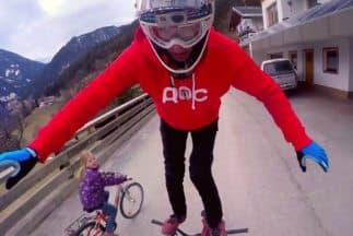 Este rider tiene más equilibrio que un segway  