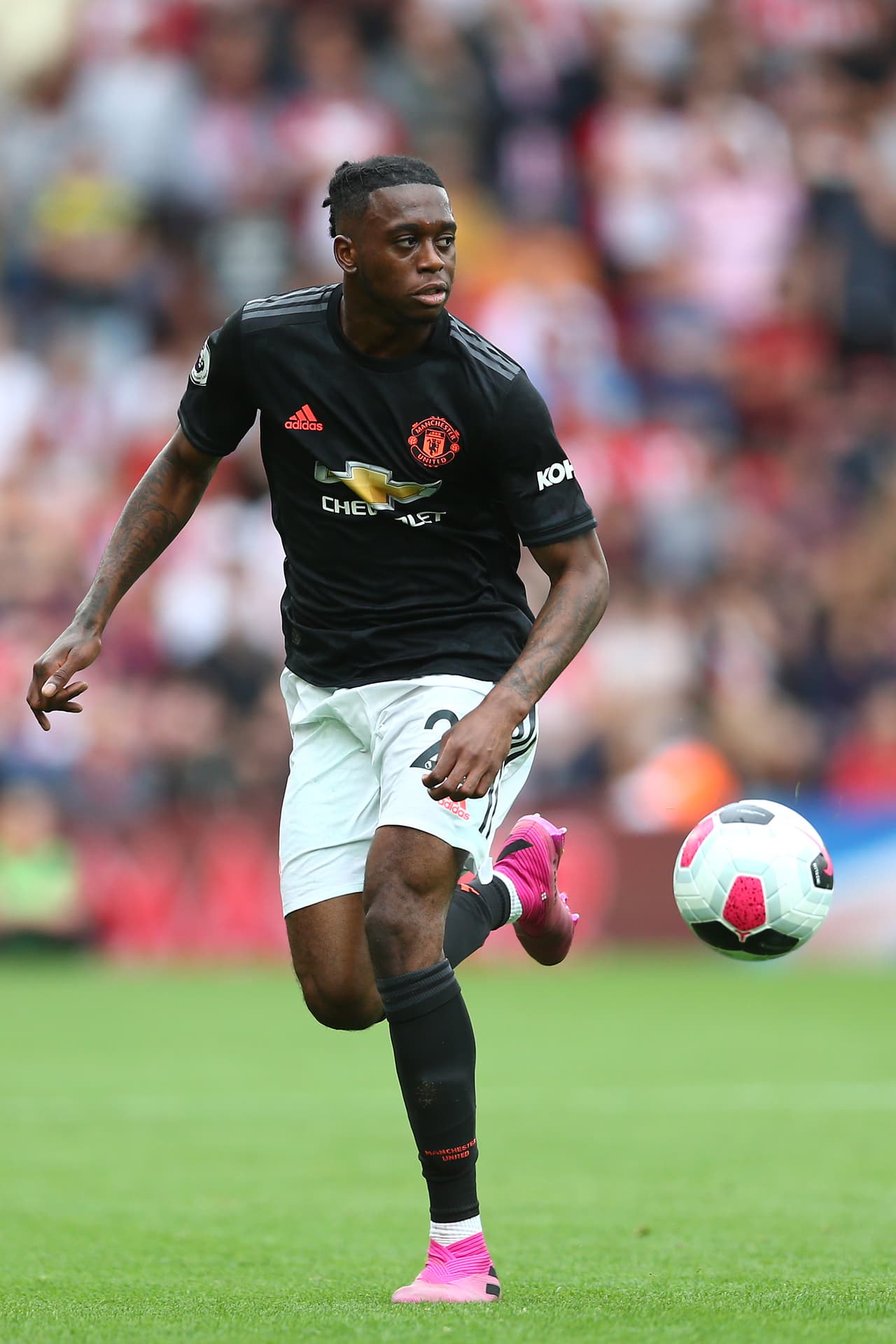 Con este dinero, podríamos obtener a Aaron Wan-Bissaka que juega actualmente para el Manchester United, pues su valor es de 44.4 millones de dólares.