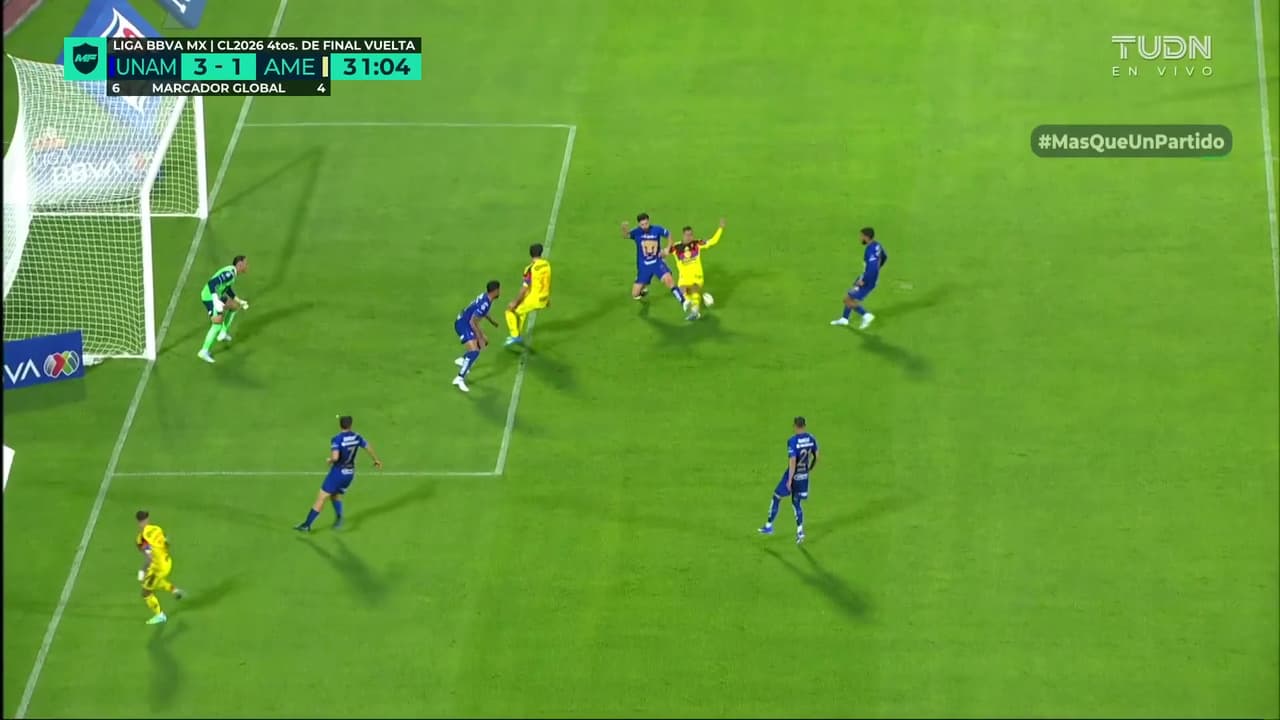 ¡América pedía penal! Chiquito Sánchez pide falta en el área