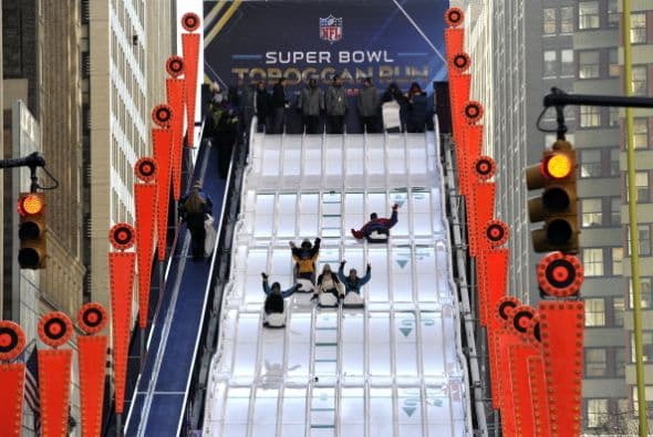 Todo un ambiente de futbol americano se respira en las calles de N.Y. y N.J. Las imágenes no mienten, ¡chécalas!