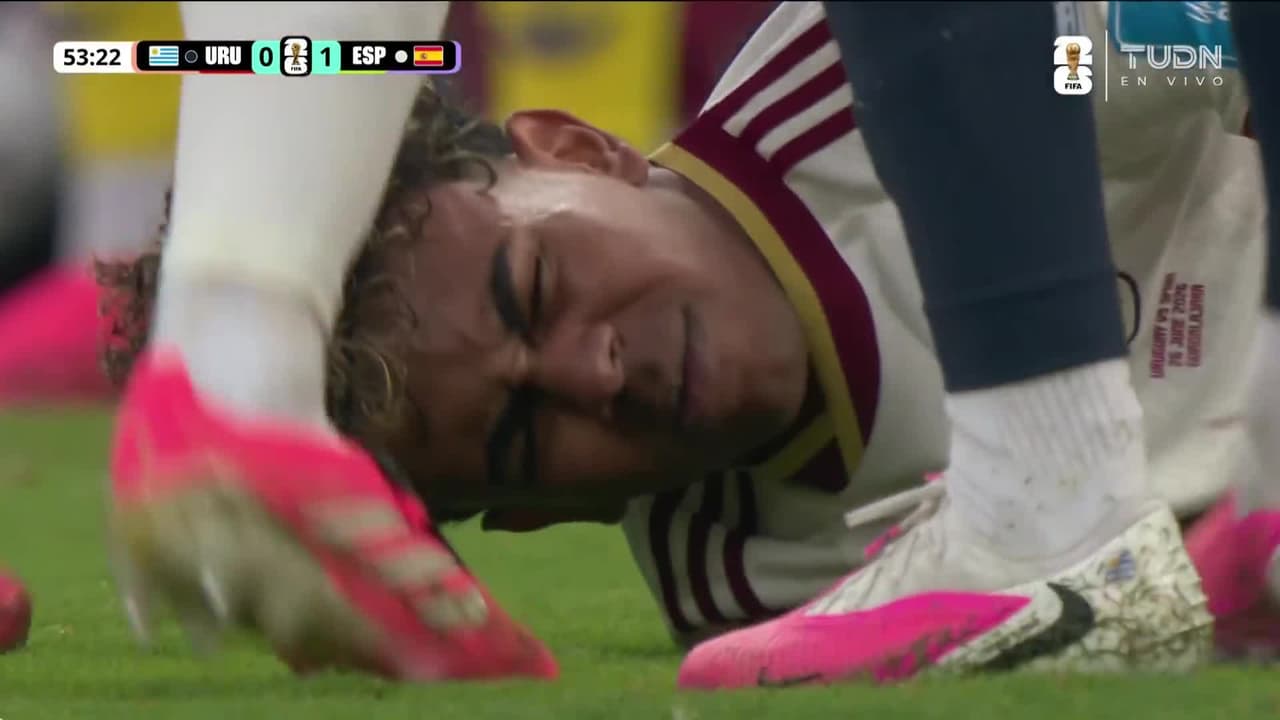 ¿Era de roja? Sanabria casi rompe a Lamine Yamal en el Mundial 2026