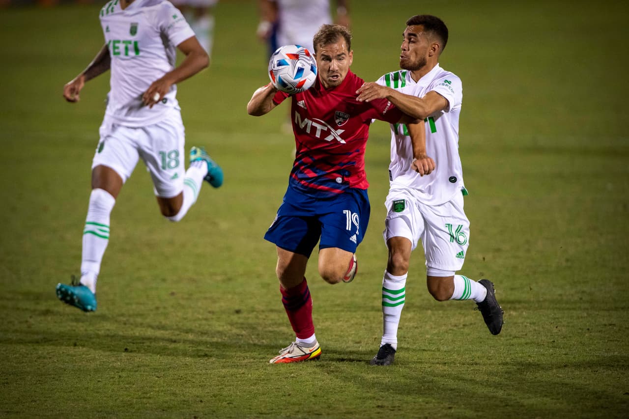 Los tres clubes texanos de la MLS quedaron fuera de la lucha por las posiciones de entrada a los Playoffs.
<br>