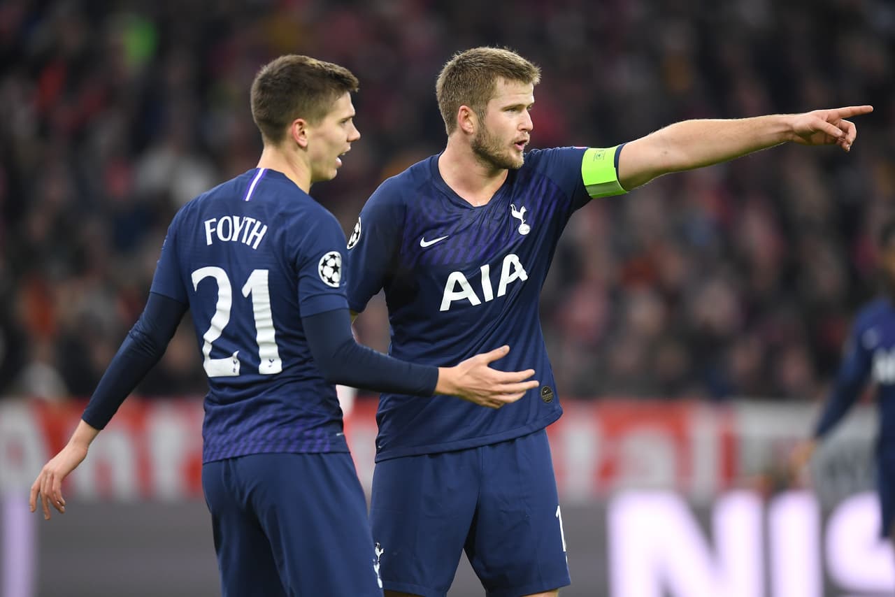 Bayern Munich es el único equipo que logra pasar invicto a octavos de final de la Champions League. El día de hoy confirma su pase en primer lugar del grupo B, seguido del Tottenham Hotspur en segundo lugar.
