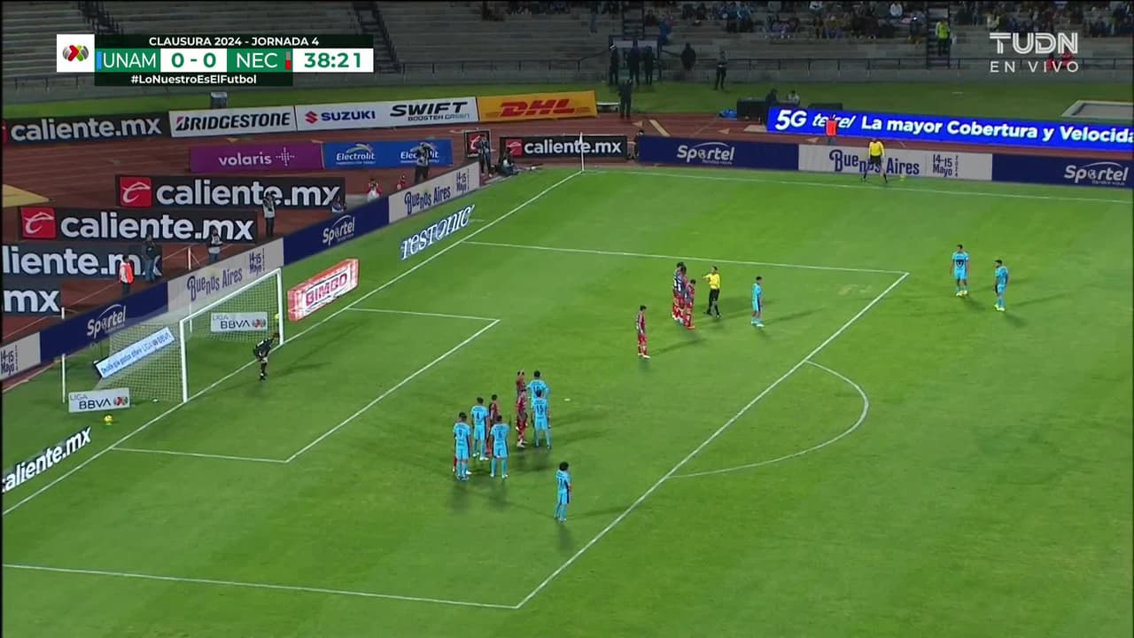 ¡TIRO ATAJADO! disparo por Adrián Aldrete.