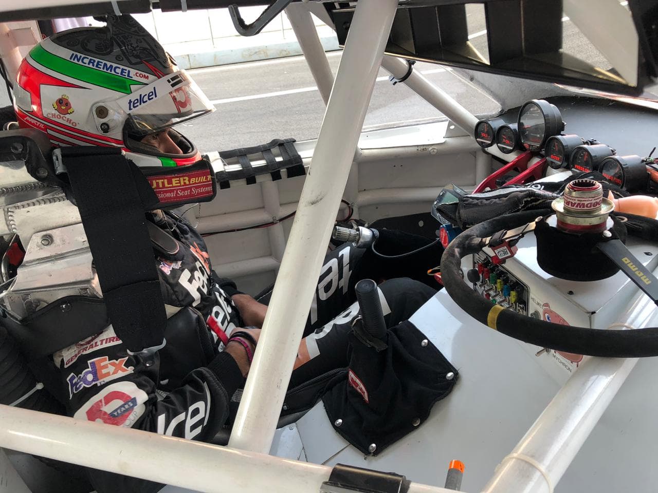 Con mucha pasión y un gran ambiente, así se vive el cierre de Nascar Challenge en México.