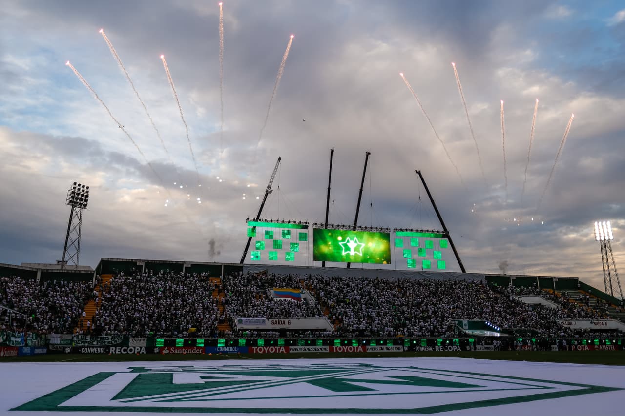 Luego de lo ocurrido el Nacional le pidió a la Conmebol que nombrara campeón de la sudamericana al ‘Chape’, lo que provocó que todo el mundo del fútbol aplaudiera el acto de los colombianos.