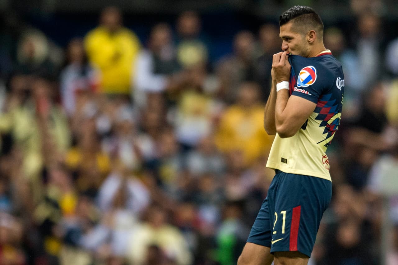 Estuvo un tiempo en un conjunto piloto de Mérida, pero nunca terminó de sentirse a gusto. Pensaba que no tenía el nivel para estar ahí y sus calificaciones en la escuela empezaron a fallar. Así que decidió dejar la idea de ser profesional del fútbol.