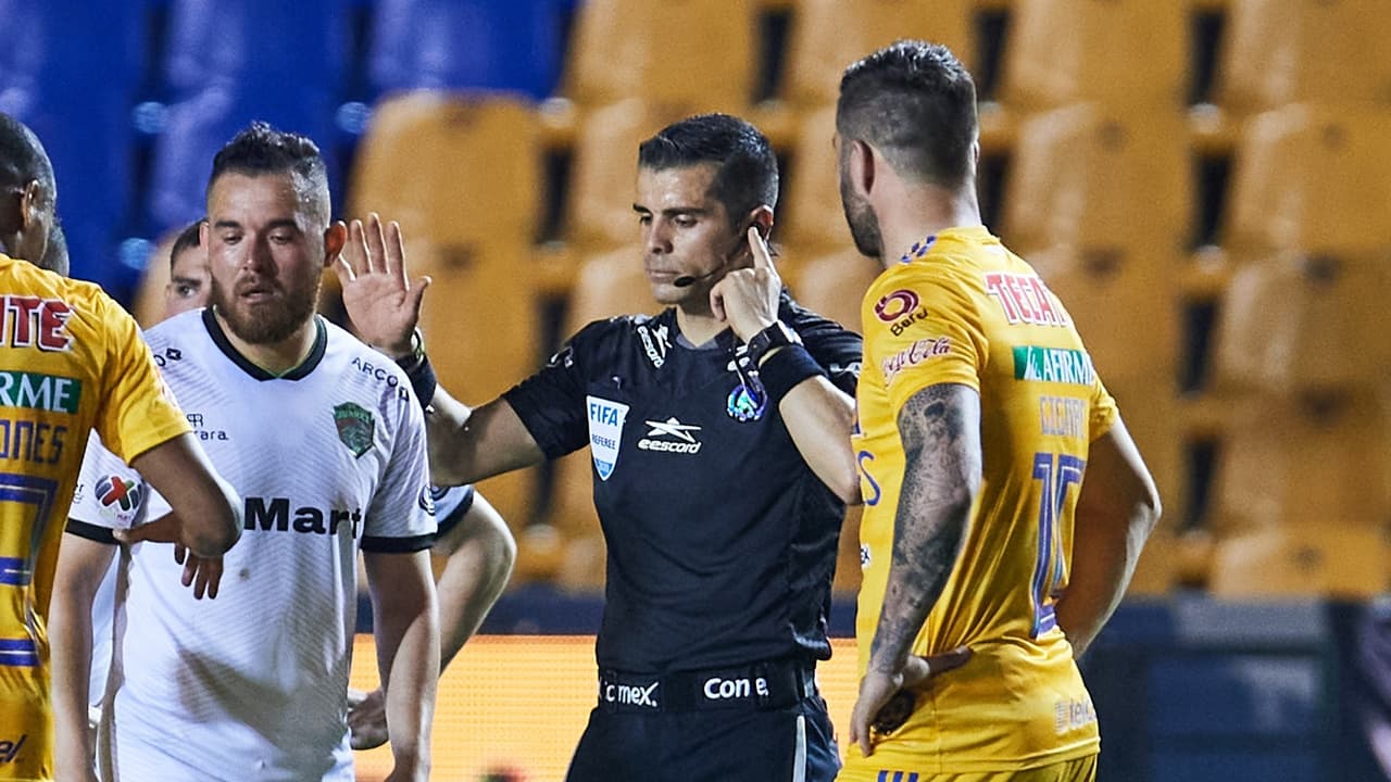 Gignac había sido expulsado y un minuto después anotó