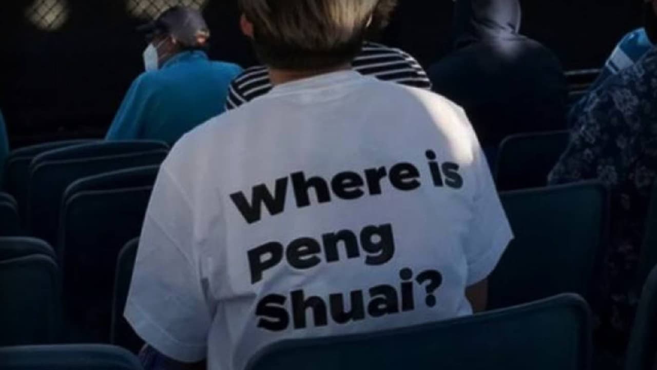 Australia Open censura camisetas de apoyo a Peng Shuai