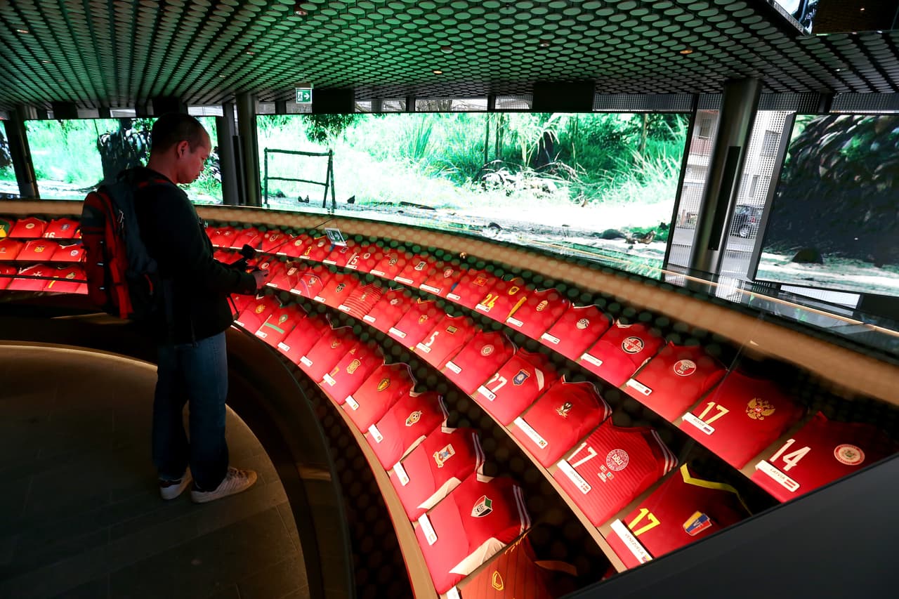 El recinto se ubica en Zúrich, Suiza y abrirá sus puertas el 28 de febrero donde los aficionados al balompié podrán atestiguar la evolución del fútbol internacional además de disfrutar de un universo multimedia interactivo y experimentar las emociones que despierta el fútbol.