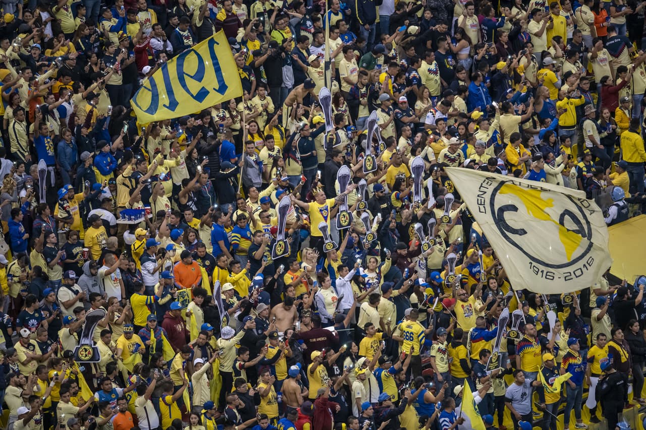 La afición de América y Rayados ya juega la Gran Final de la Liga MX.
