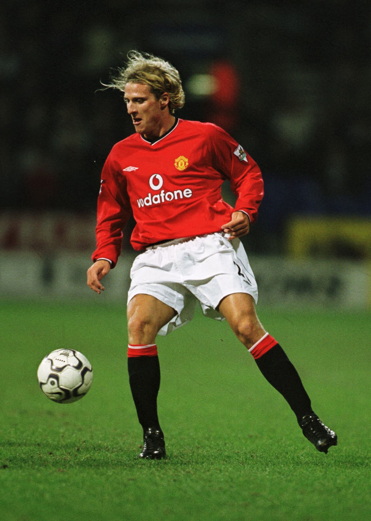 En el año 2002 el uruguayo Diego Forlán se puso la playera del Manchester United, a pedido de Sir Alex Ferguson, proveniente de Independiente de Argentina.