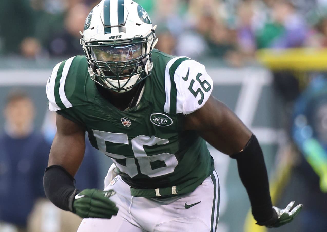 Los Cleveland Browns firmaron al linebacker Demario Davis