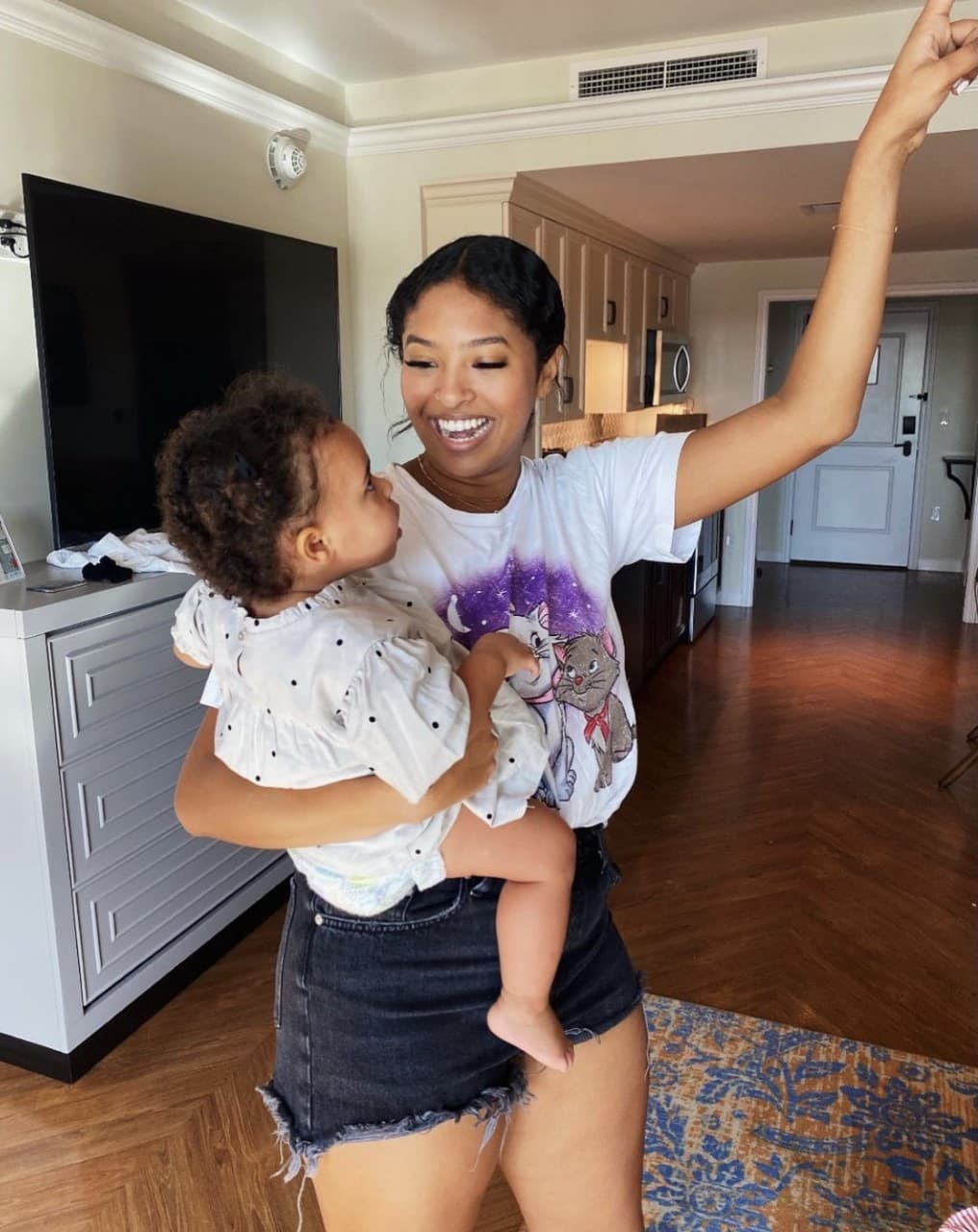 Poco a poco la familia ha ido regresando a la normalidad y algunas de ellas ya han comenzado a alcanzar sus metas.
<br>