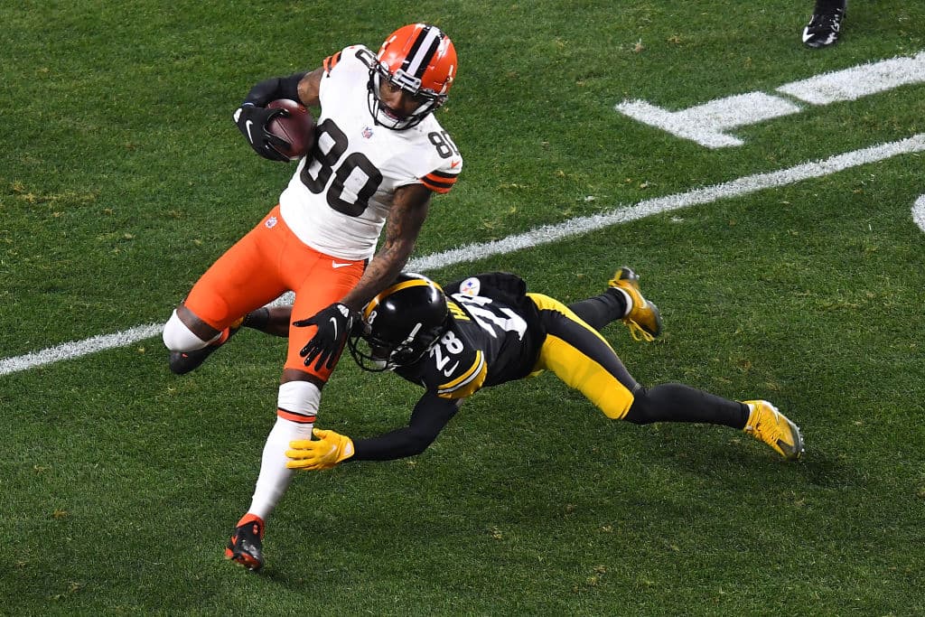 En un partido prácticamente perfecto de Baker Mayfield, Los Browns logran imponerse a los Steelers 48-37 en Pittsburgh.