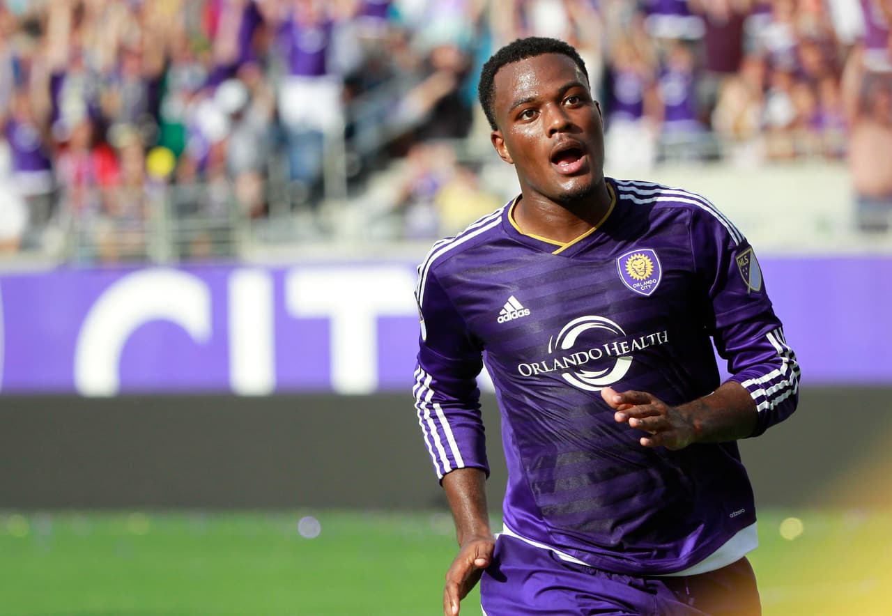 CYLE LARIN (CAN) | El novato en la MLS con Orlando City SC ha anotado tres goles en cuatro partidos con la selección canadiense. Una de las promesas del torneo.