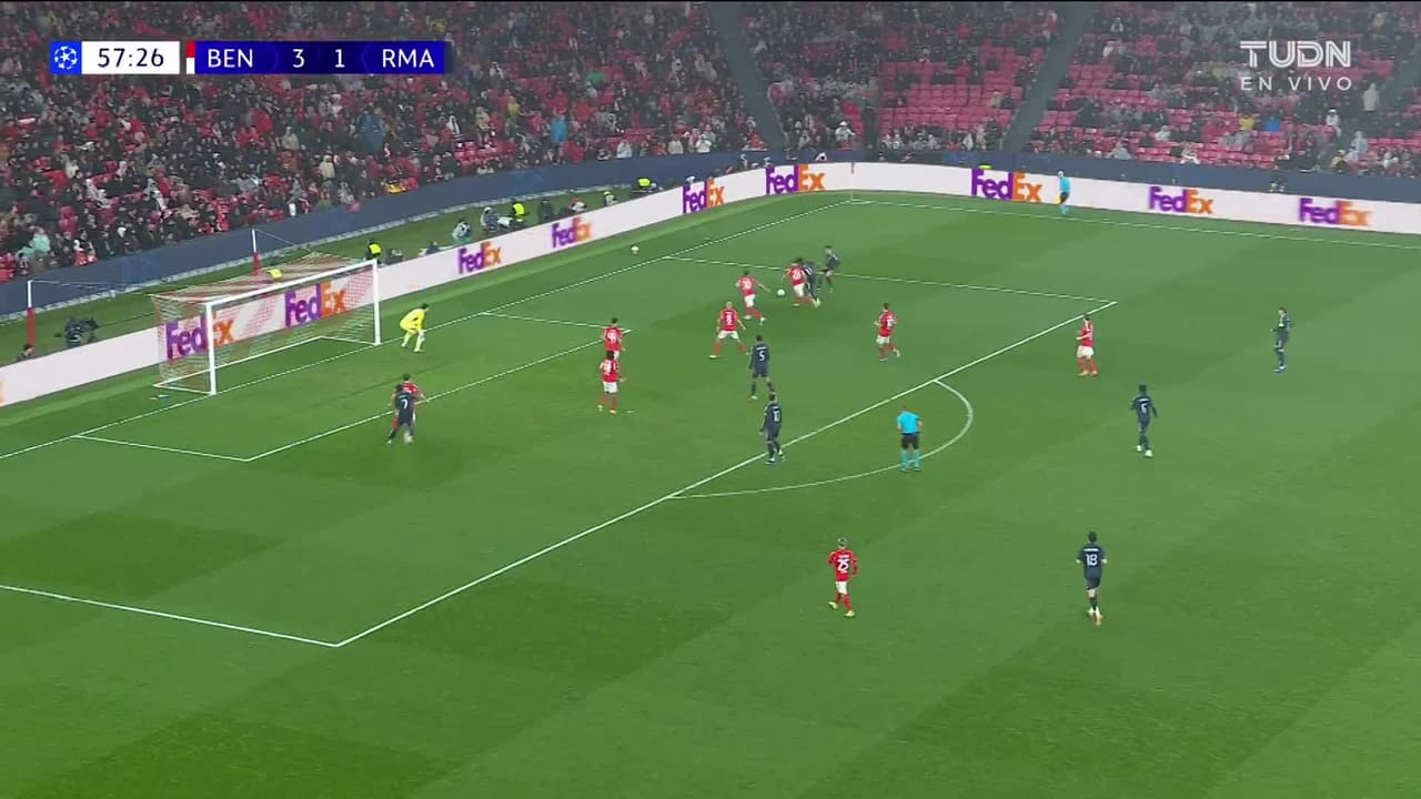 ¡GOL!  anota para Real Madrid. Kylian Mbappé