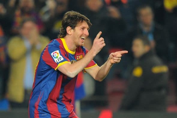 A nivel de futbolistas, puede ser discutido pero Lionel Messi dio mucho de qué hablar con sus goles y gambetas. Sin decir que fue el mejor jugador del año, nos quedamos con su racha de 10 partidos marcando gol, que comenzó con dos anotaciones al Copenhague y terminó con un gol al Panathinaikos, para un total de 16 tantos. 'La Pulga' fue una bestia para las defensas rivales.