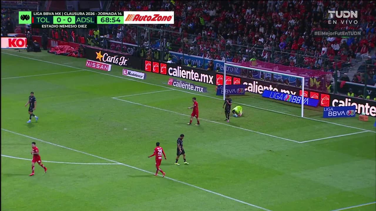 ¡TIRO ATAJADO! disparo por Alexis Vega.