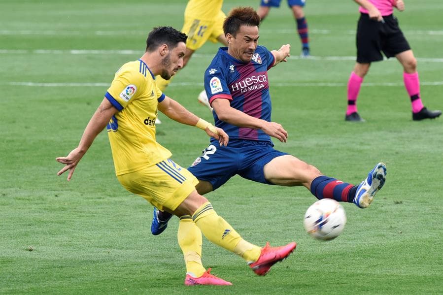 Cádiz se enfrentará a Sevilla, mientras que Huesca enfrenta al Valencia.
