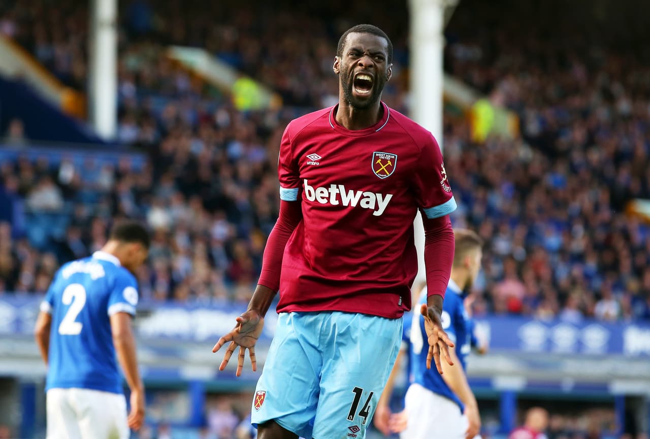 Pedro Obiang, compañero de Javier Hernández en West Ham, es pretendido por Roma, que busca un jugador de sus características creativas para reforzarse en Champions y Serie A.