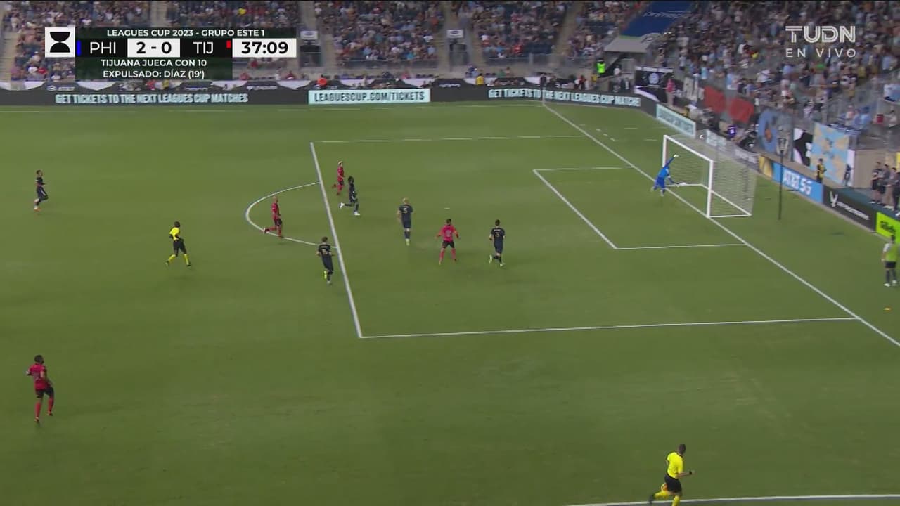 ¡Xolos busca sorprender y Barbosa casi lo logra!