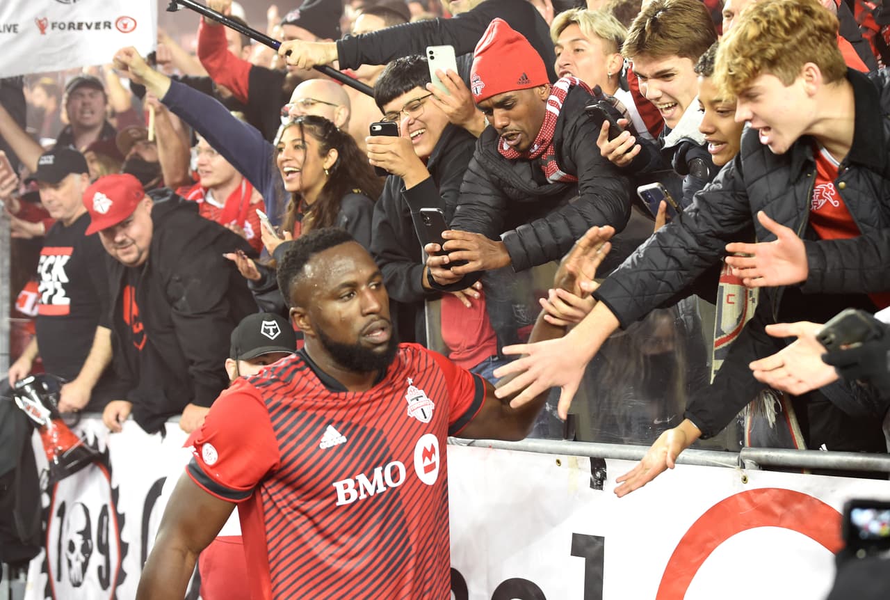 En tiempo de descuento, Jozy Altidore anotó el tanto de la igualdad 1-1 frente al cuadro de la provincia de Quebec.
<br>