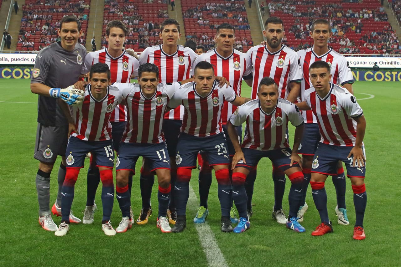 Chivas es el actual campeón de la Liga MX y sus aficionados no esperan algo distinto para este torneo.