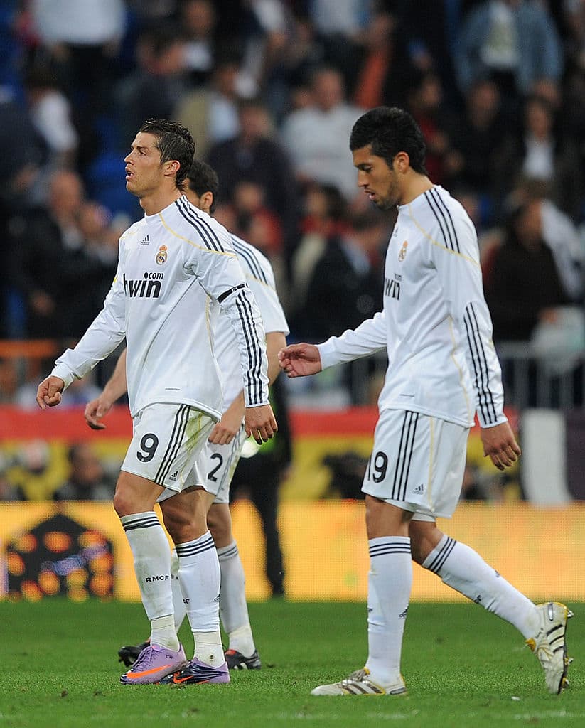 El argentino Ezequiel Garay compartió dos temporadas de 2009 a 2011 con Cristiano Ronaldo y ganaron la Copa del Rey de 2010/2011.