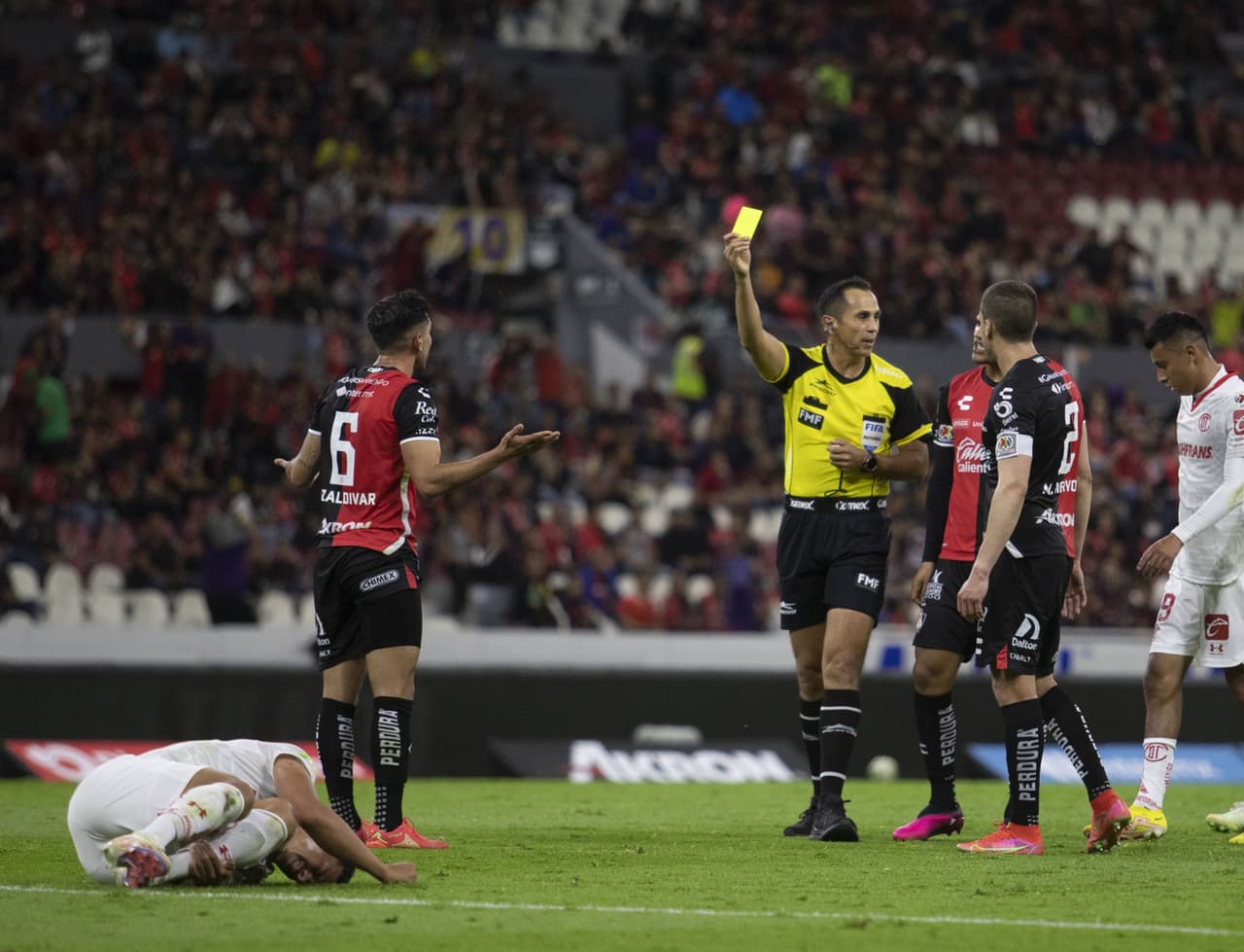 Atlas y Toluca firmaron un empate sin goles en partido pendiente de la Jornada 1 del Torneo Clausura 2023 de Liga MX. El debut de los Rojinegros en el Jalisco se había postergado por la mala calidad del césped.