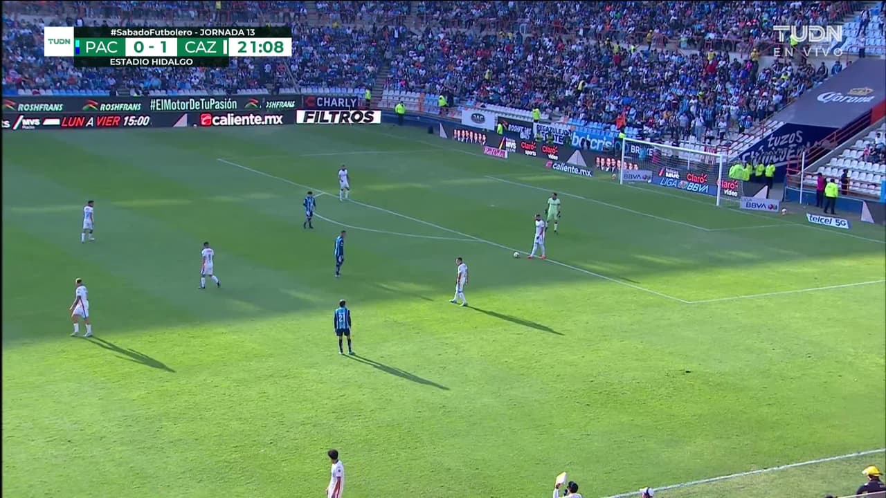 ¡TIRO ATAJADO! disparo por Roberto de La Rosa.