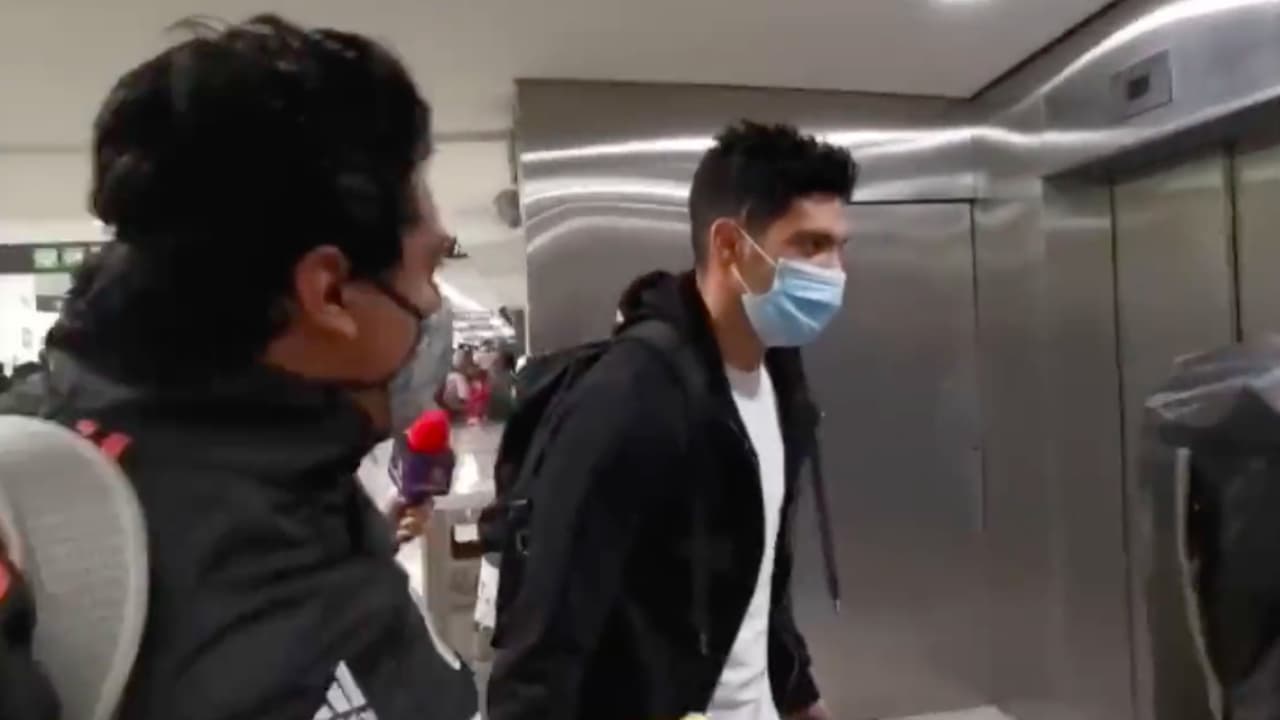 Raúl Jiménez ya se encuentra en territorio mexicano para reportar con el Tri de cara al juego ante Estados Unidos.
