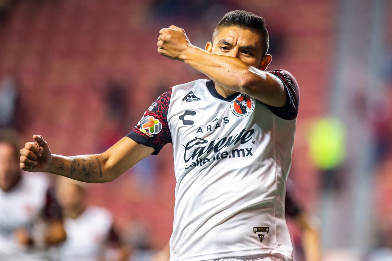 Tijuana por fin ganó, le pegó 2-1 a Santos con un penal al 95'.