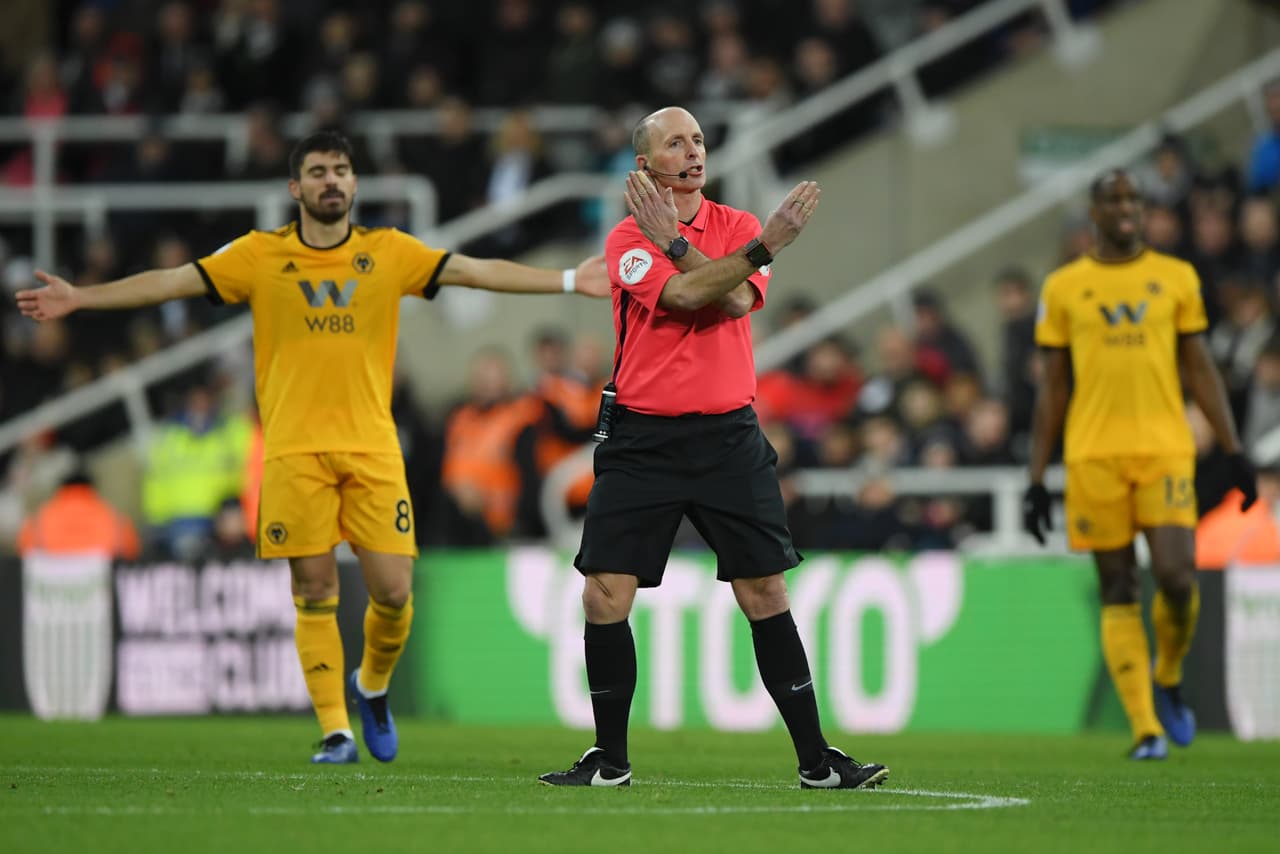 Sus pasos de baile son muy conocidos en el Reino Unido de la Gran Bretaña e Irlanda del Norte.