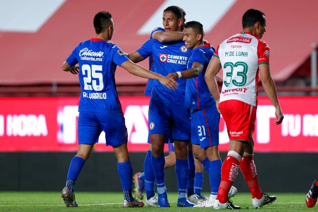 Con gol de vestidor, Luis Romo (3’) adelantó a La Máquina y Juan Escobar Chena (26’) sentenció el duelo. Cruz Azul llegó a nueve unidades para posicionarse momentáneamente en la cima de la competición. Los Rayos consiguieron su tercera derrota y se quedan con cuatro puntos en la parte baja de la tabla.