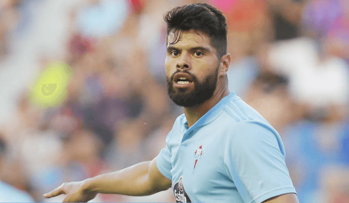 El defensa Néstor Araújo actuó los 90 minutos en el empate 0-0 del Celta de Vigo en su visita al Deportivo Alavés en España.