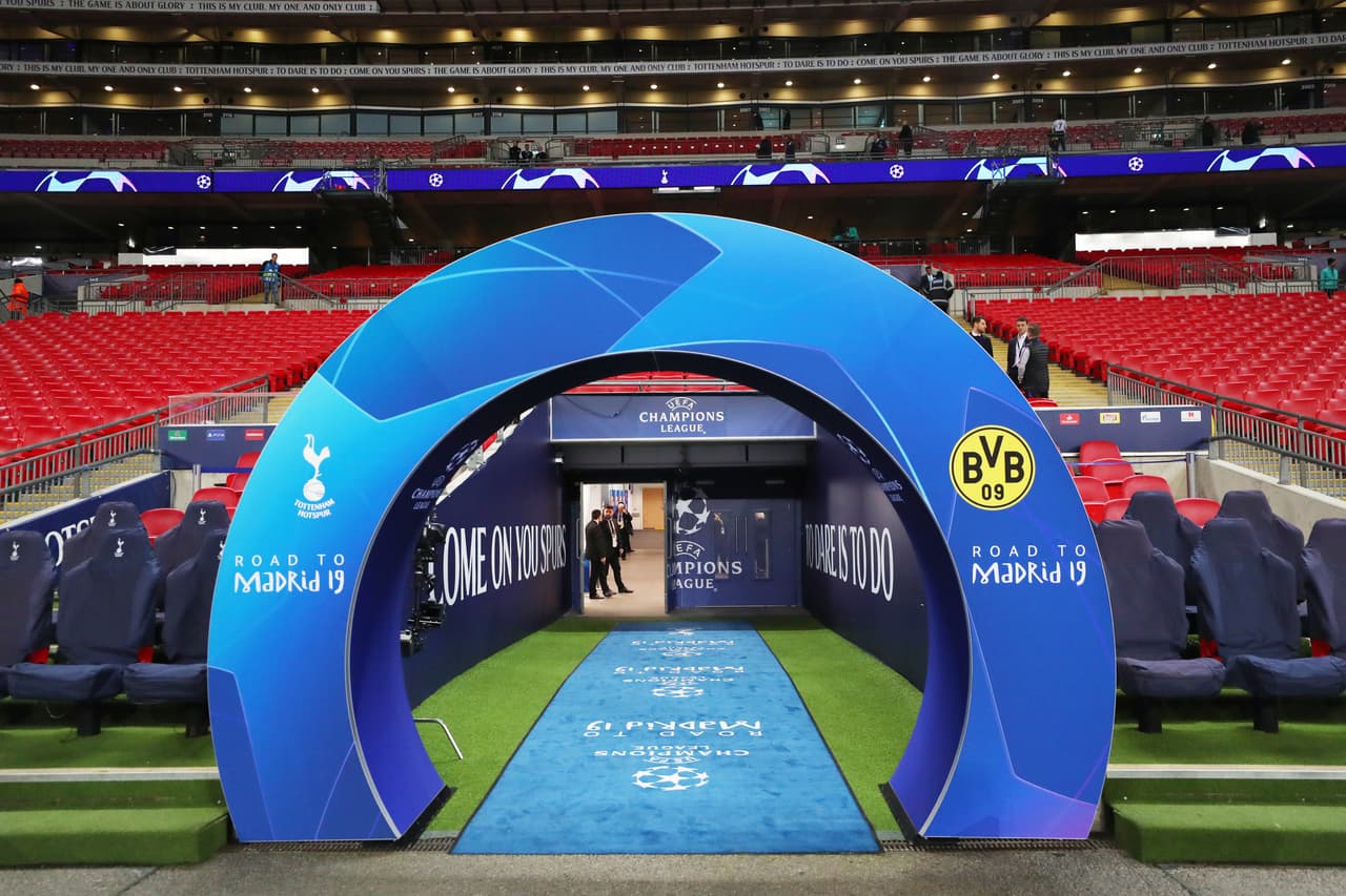 Los octavos de final de la UEFA Champions League llegaron este miércoles hasta Londres, al Estadio de Wembley, para vivir el duelo entre el Tottenham Hotspur y Borussia Dortmund. Miles de aficionados llegaron hasta el histórico recinto esperando no solo la victoria de su equipo, sino una tarde memorable de fútbol europeo.