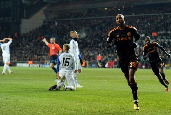 El galo Nicolás Anelka puso el 1-0 al minuto 17.