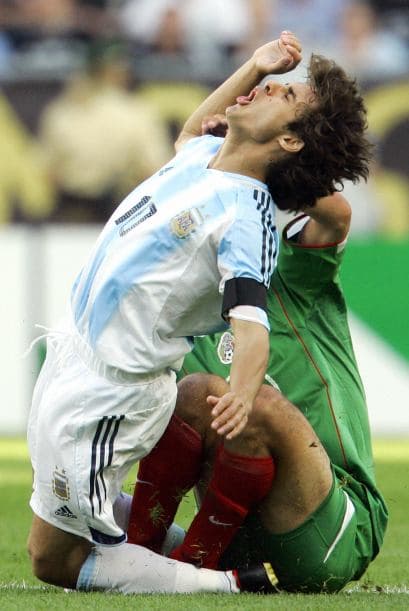 Otro episodio con el 'Tri' sucedió en la Copa Confedereaciones del 2005 enfrentando a Argentina en la ronda semifinal.