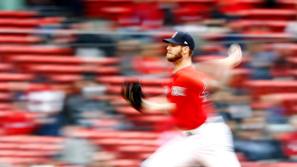 Sale, de 30 años y quien firmó un contrato de 160 millones de dólares y seis campañas hacia finales de la pretemporada, jamás se había ido sin victoria en sus primeras cinco aperturas del año en las Mayores.