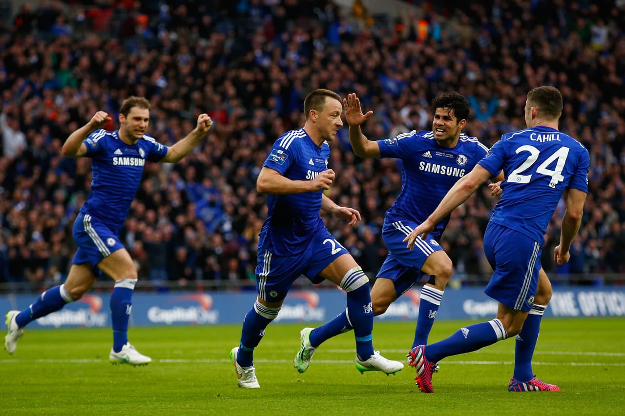 CHELSEA: El campeón de Inglaterra es la cuarta potencia europea que llega a esta Champions con la consigna de recuperar la hegemonia que tenían en este campeonato los equipos de la Premier League. Los ‘Blues’ tienen calidad de sobra y elementos de experiencia para pelear por la principal corona de la UEFA.